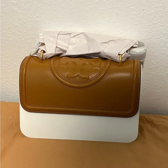 NWT Tory Burch Small Convertible Shoulder Bag With Dustbag - Picture 4 of 7